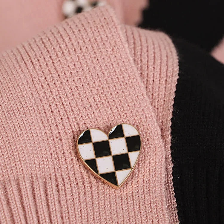 Chic Colorblock Heart Argyle Pattern Knit Cardigan Sweater