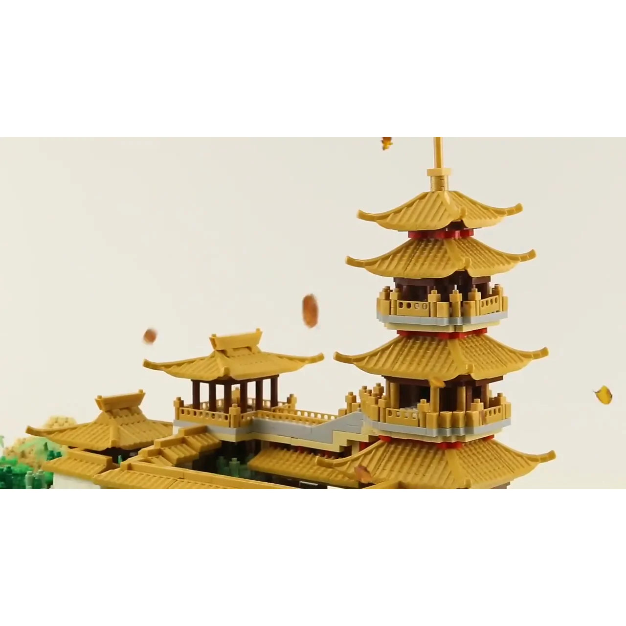 The Lake Village Golden Pagoda Temples Nano Building Set