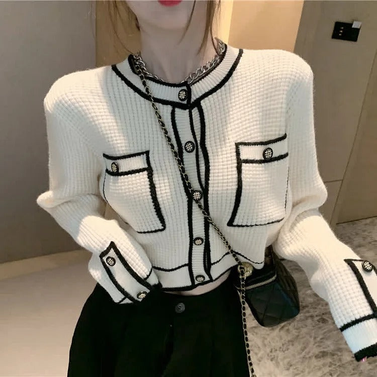 Chic Comfort: Colorblock Pockets Crop Knit Cardigan - Elevate Your Casual Elegance! 🌟🧥