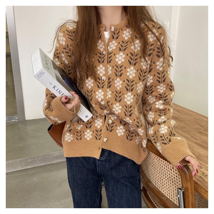 Sweet Floral Button Up Knit Cardigan Sweater - Elevate Your Casual Chic Style! 🌸🧥