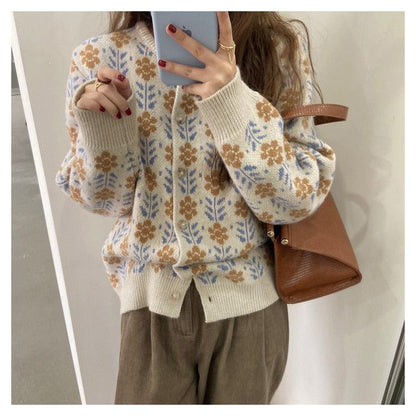 Sweet Floral Button Up Knit Cardigan Sweater - Elevate Your Casual Chic Style! 🌸🧥
