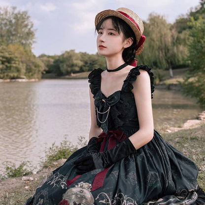 Embrace the Night: Dark Lolita Dress with a Rose Twist