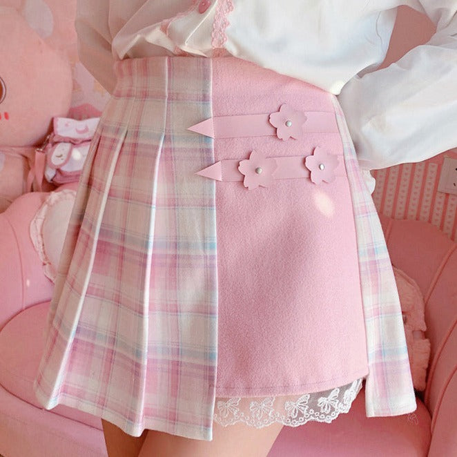 Cute and Comfortable: Pink and White Checked Pleated High-Waist Skirt for Women