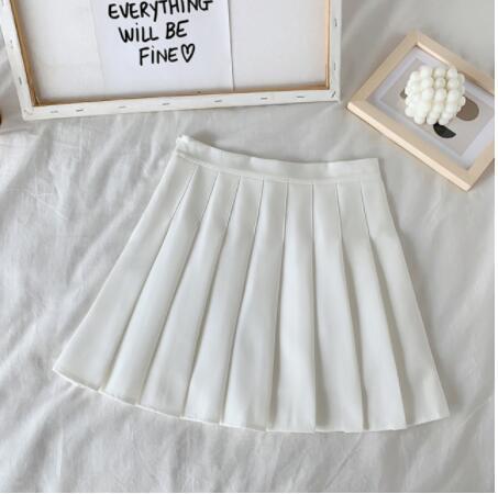Simplicity at its Finest: A High Waisted Pleated Short Skirt