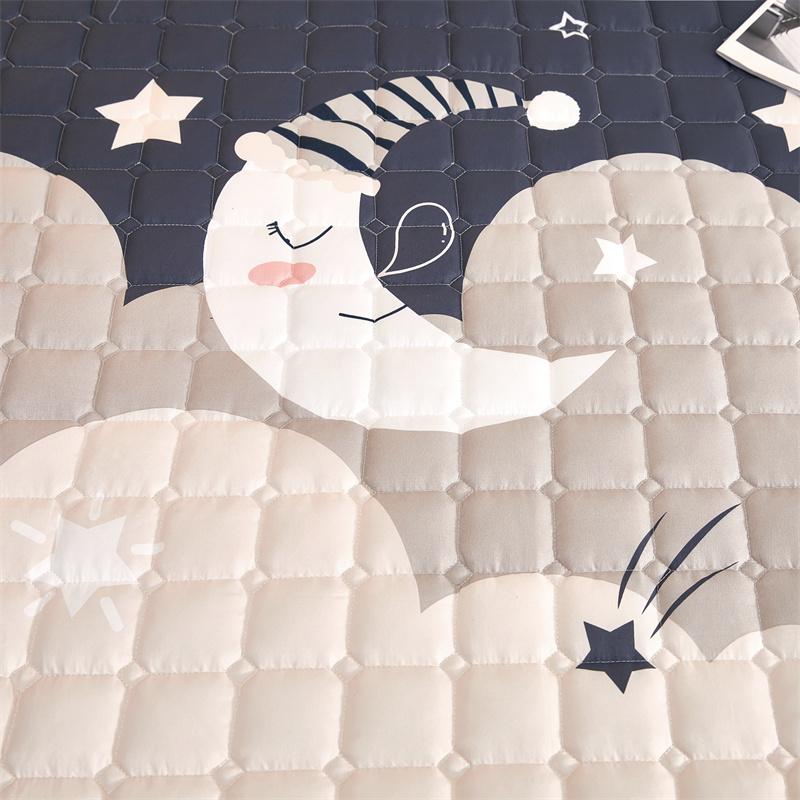 Goodnight Moon Quilted Fitted Bedsheet