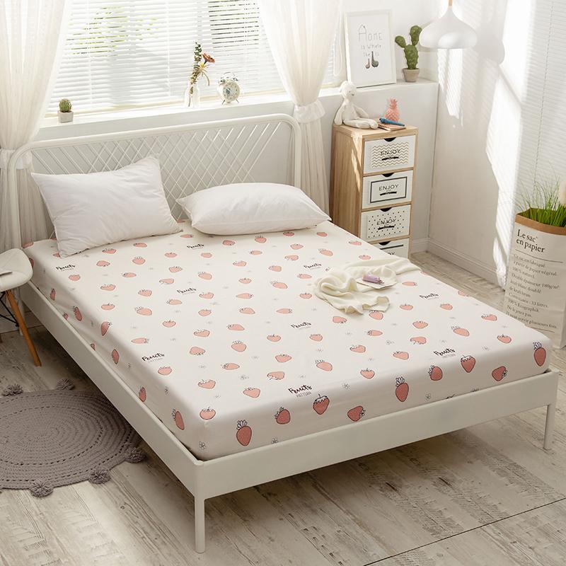 Strawberry Cream Fitted Bedsheet