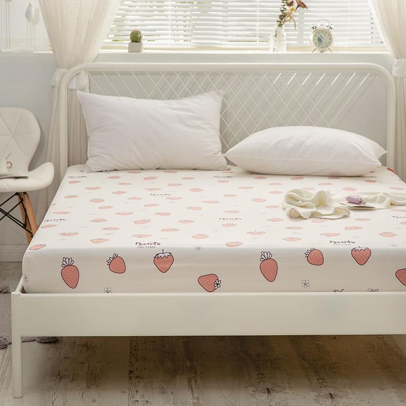 Strawberry Cream Fitted Bedsheet